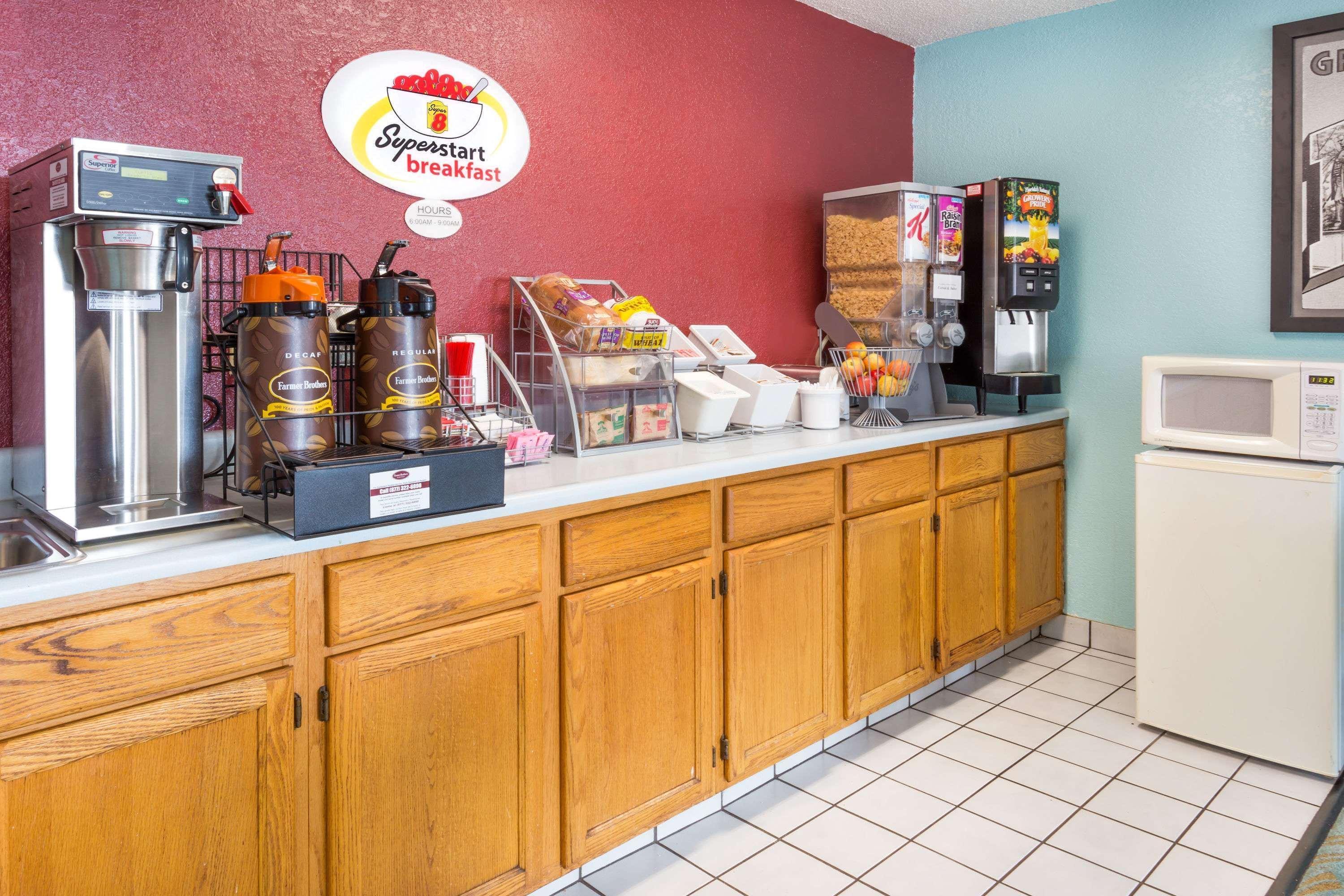 Super 8 By Wyndham Bourbonnais/Kankakee Area Ngoại thất bức ảnh