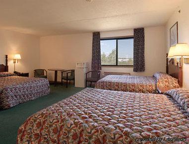 Super 8 By Wyndham Bourbonnais/Kankakee Area Phòng bức ảnh
